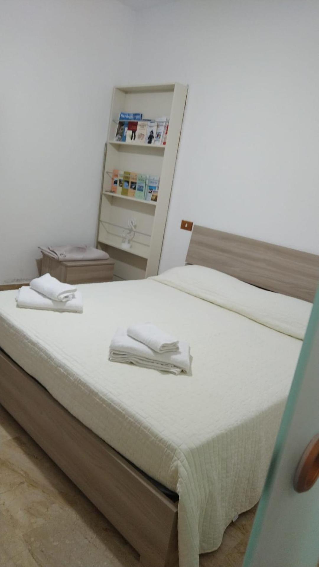 Flamingo Guest House- Rooms Olbia Habitación foto