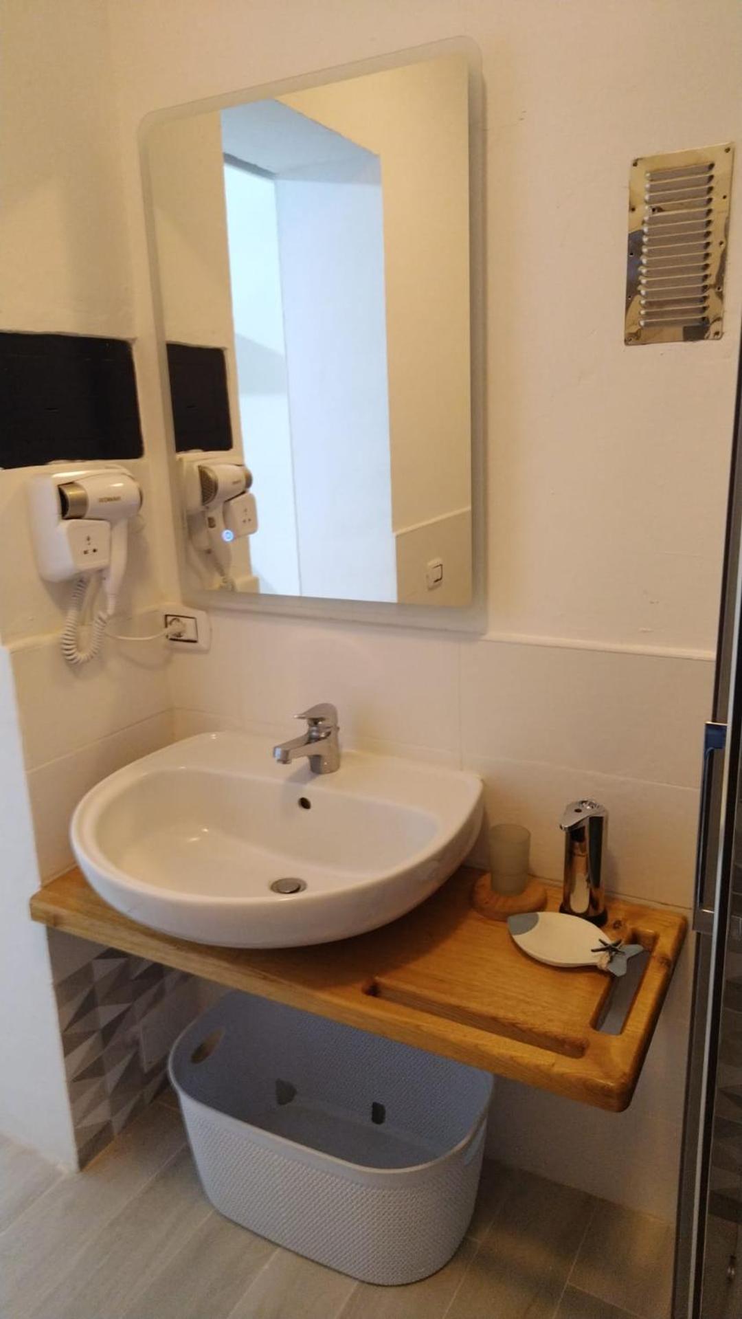 Flamingo Guest House- Rooms Olbia Habitación foto